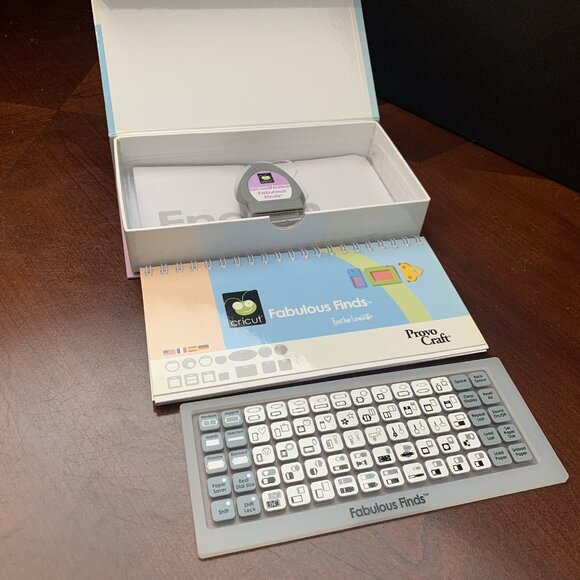 Cricut Shape Cartridge - Fabulous Finds with Keypad Overlay & Manual - Picture 7 of 10